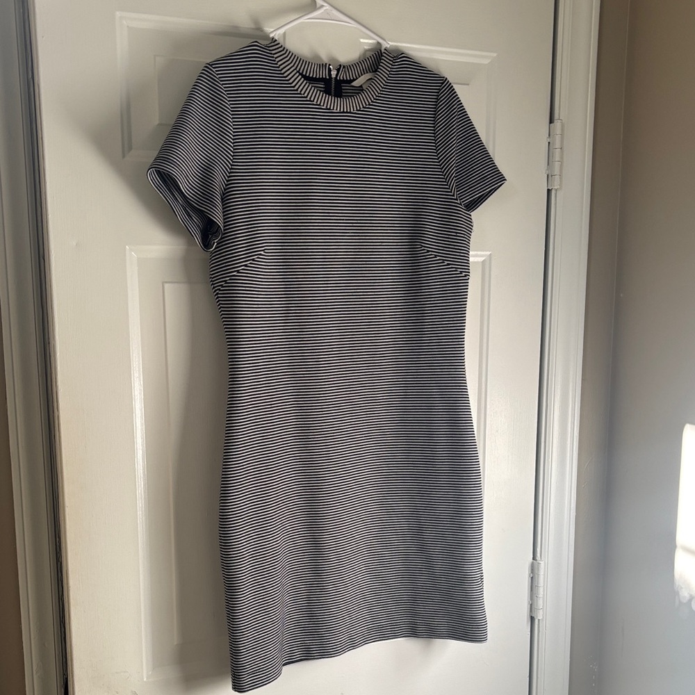 H&M Black and White Striped Short Sleeve Mini Dress